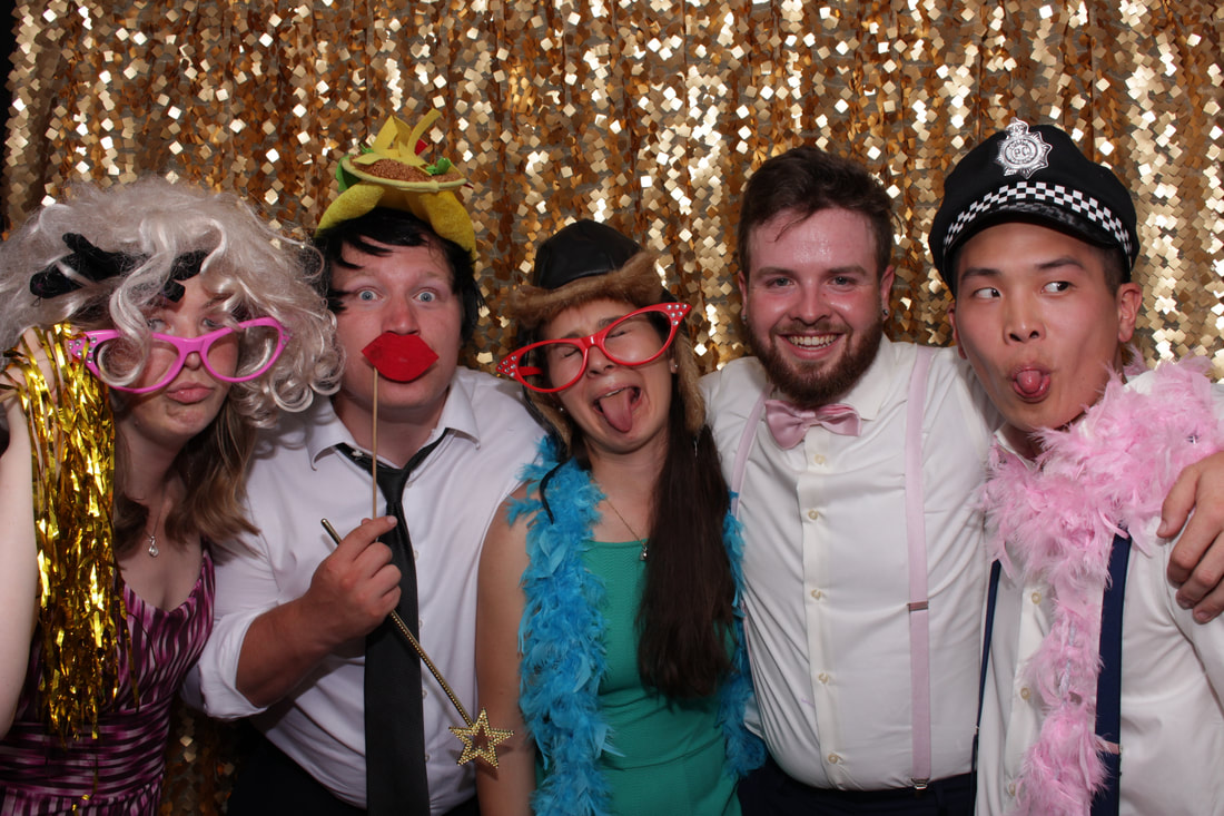 wedding photo booth rental in langley bc, best photobooth service and packages in lower mainland 2018 weddings